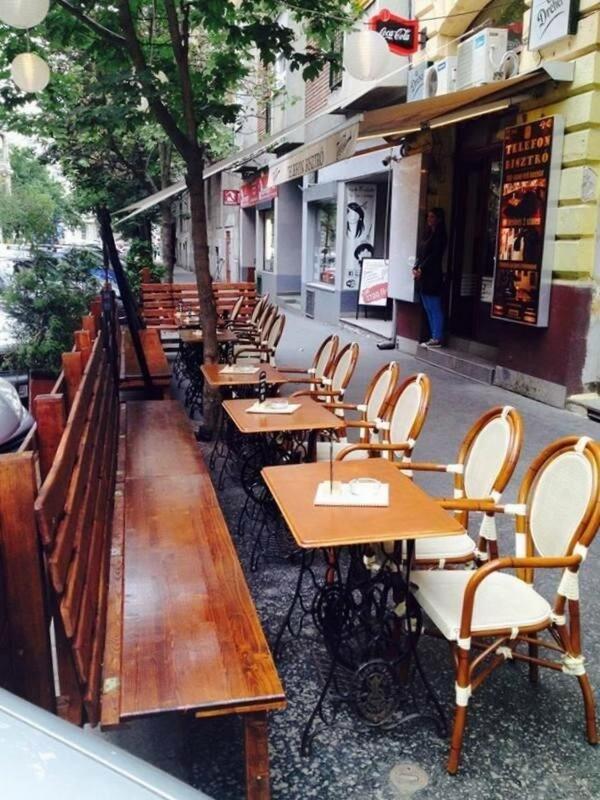 Buda's Hidden Heaven 1 *